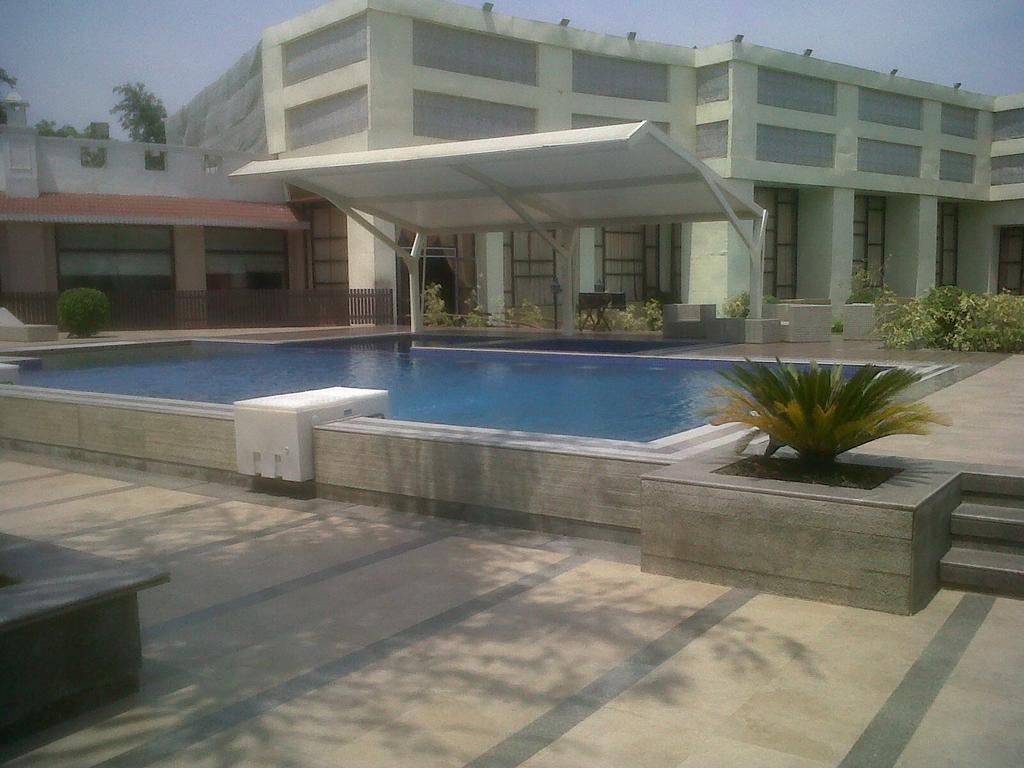 Hotel Clark Greens New Delhi Eksteriør bilde